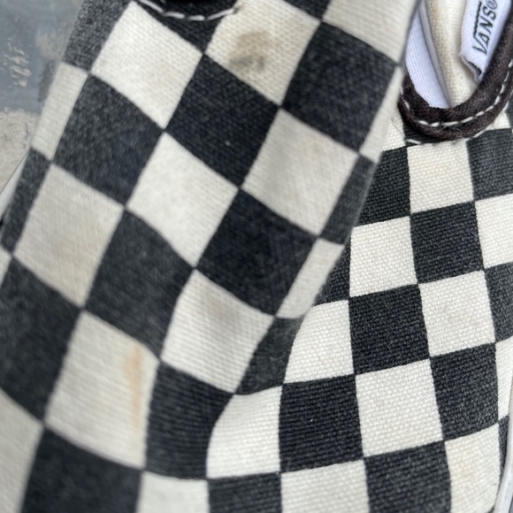 Black and white vans - Picture 3 of 13
